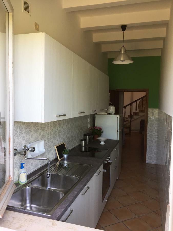 Гостьовий будинок Casa Di Vittoria Чивітелла-ін-Валь-ді-К'яна Екстер'єр фото